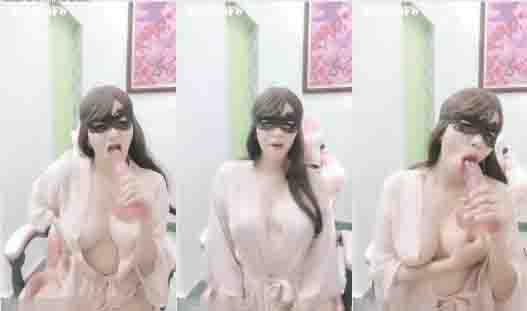 Bokep Rosalinda Ngangkang Pamer Memek